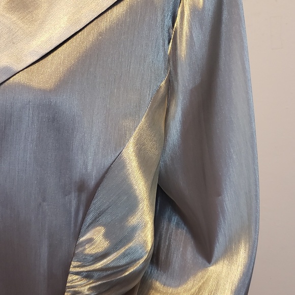 Sweaters - Picture 7 of 8